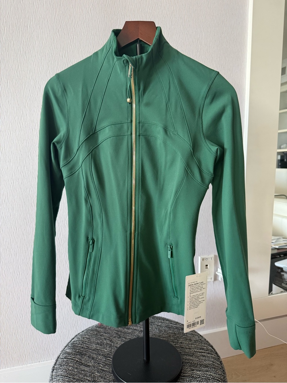 lululemon athletica evergreen Define jacket with gold accent
